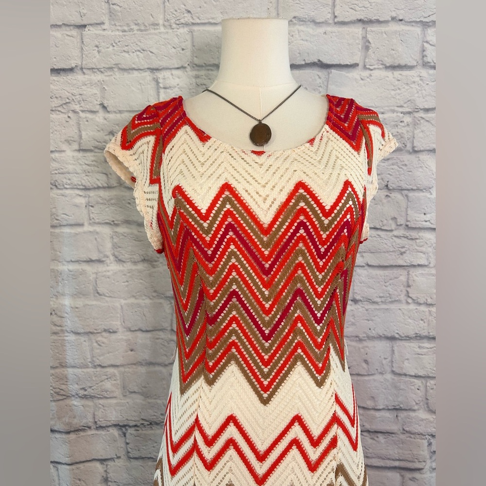 Sharagano Crochet Midi Dress Chevron Red Cream Italy Coastal Travel Vacay Boho - Picture 9 of 15